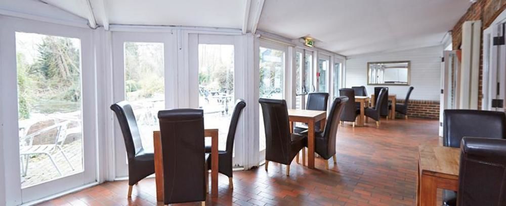 The Bear Hotel By Greene King Inns Hungerford Esterno foto