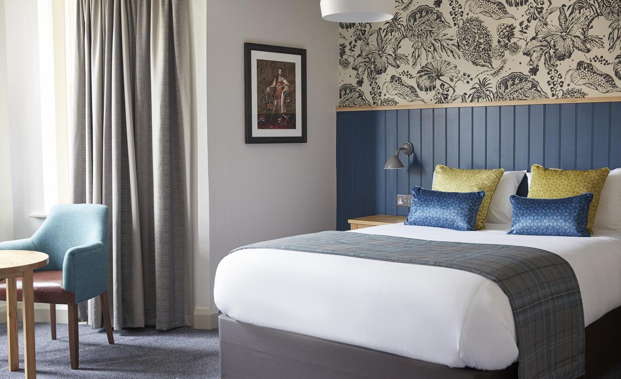 The Bear Hotel By Greene King Inns Hungerford Esterno foto